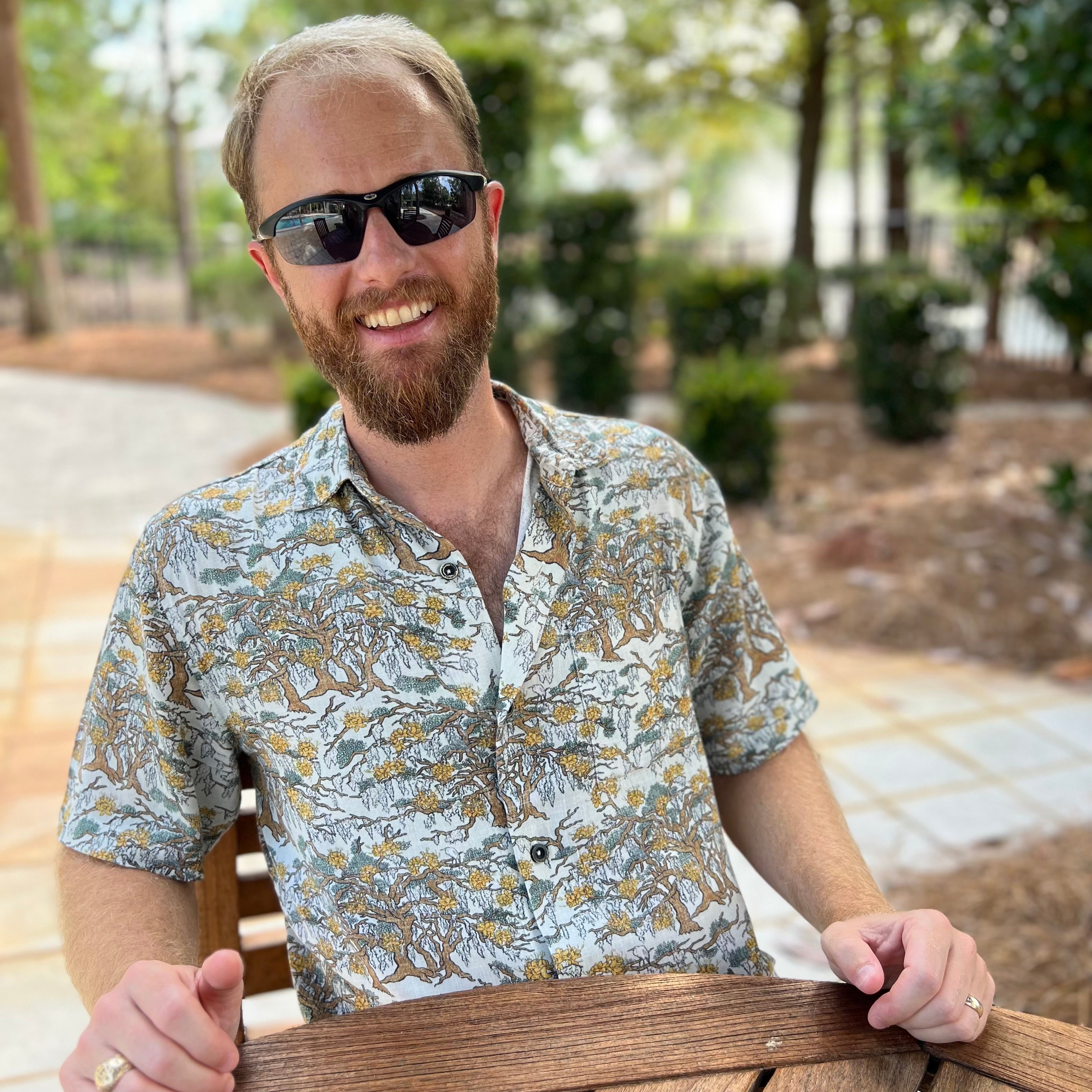 A man wearing the Southern Live Oak Floridian Shirt by Okihasi.
